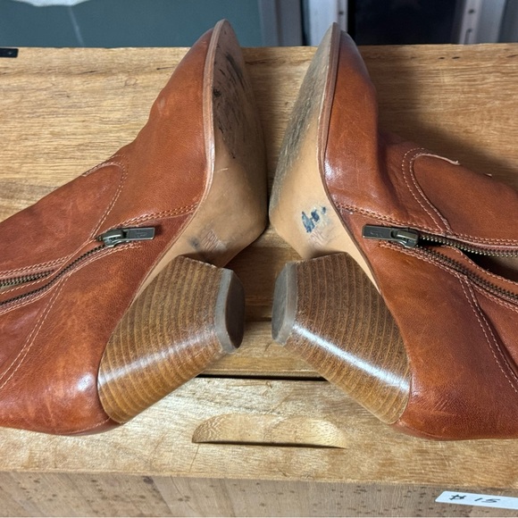 Frye bootie size 9.5, 2 inch heel - Picture 5 of 5
